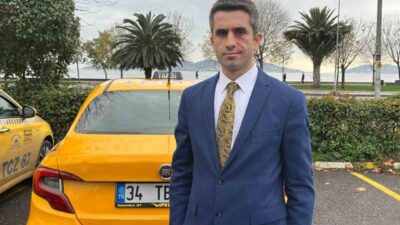 İstanbul’da 10 yıllık bankacılık sektörü çalışanı Burak Yılmaz, ’insan gözlemlemek’