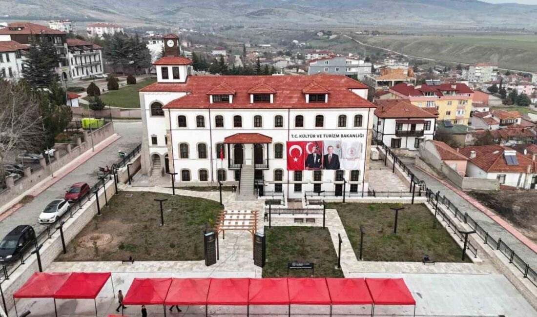 Amasya’nın Merzifon ilçesinde 160 yıl önce ABD’lilerin inşa ettirdiği Kızlar