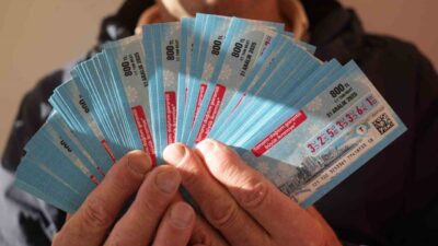 Yılbaşı ikramiyesi beklentisiyle kurulan hayallerin psikolojik zararlarına dikkat çeken Psikiyatri