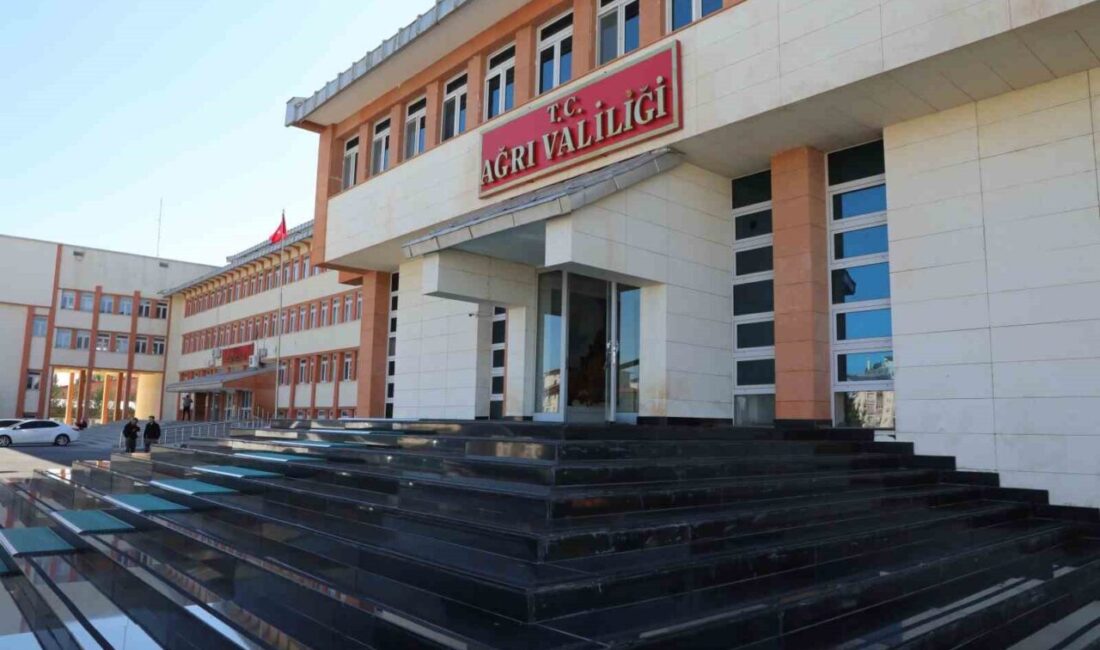 Ağrı Valiliği, il genelinde beklenen yoğun kar yağışı ve buzlanma