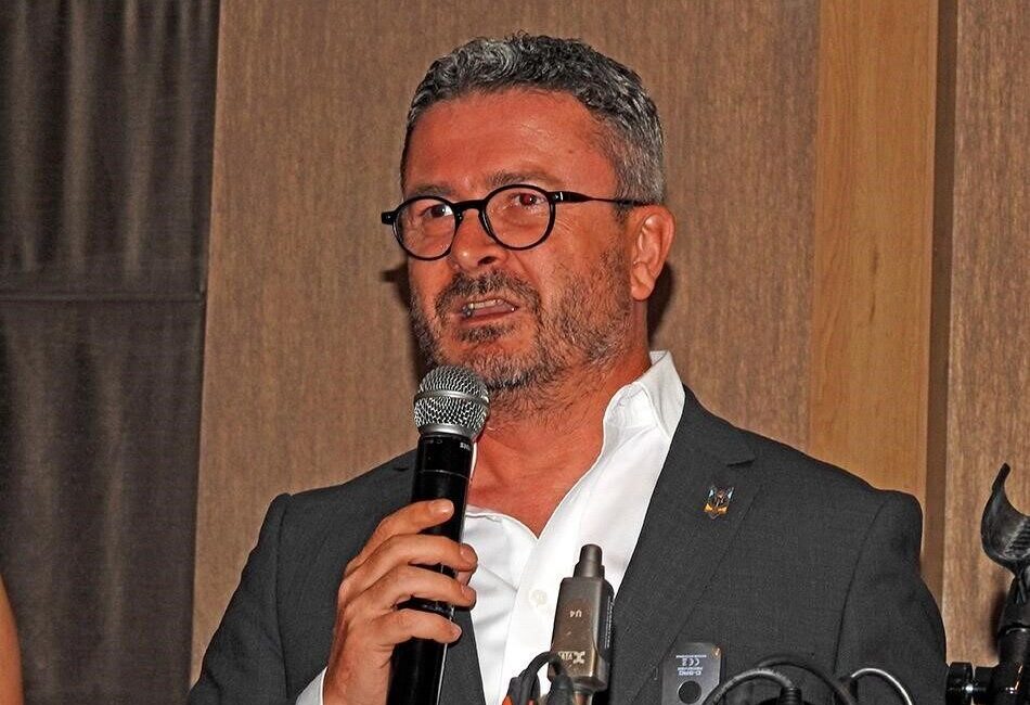 Alaçatı Turizm Derneği Başkanı Kerem Ünsal, bölgedeki yılbaşı hazırlıkları ve