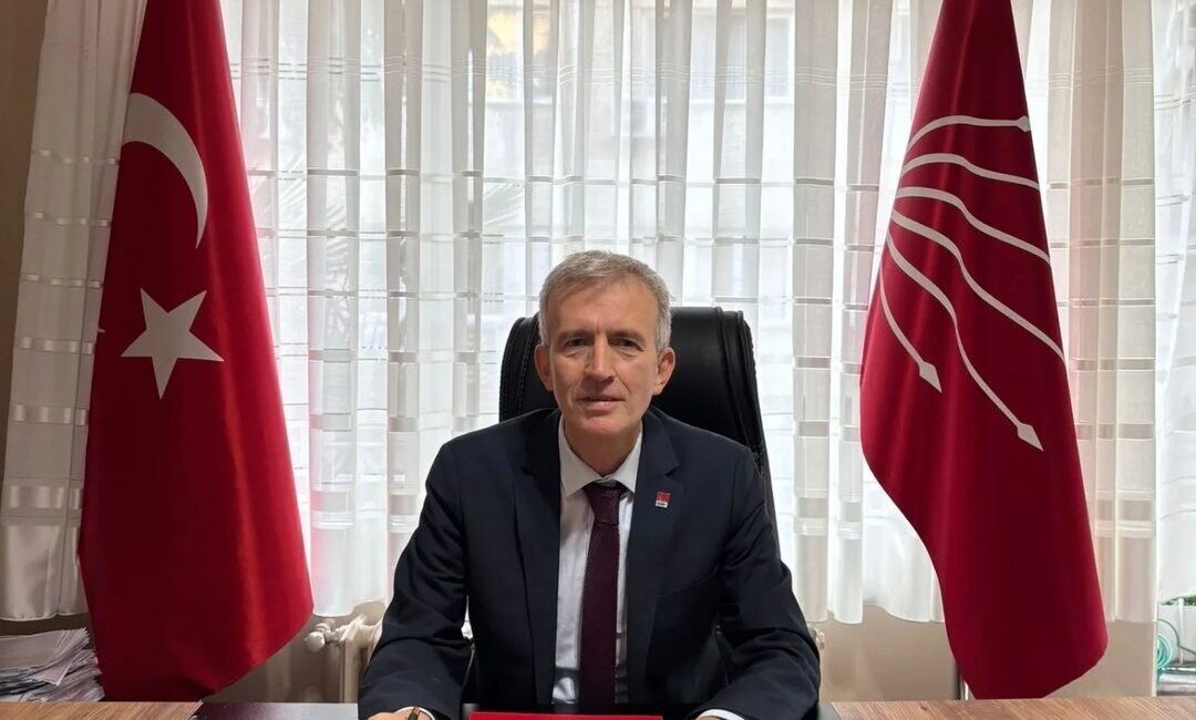 CHP’nin Balıkesir Altıeylül İlçe Başkanı Hakan Keskin, rüşvet iddiaları sonucu