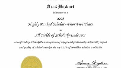 Eskişehir Anadolu Üniversitesi Açıköğretim Fakültesi Dekanı Prof. Dr. Aras Bozkurt,