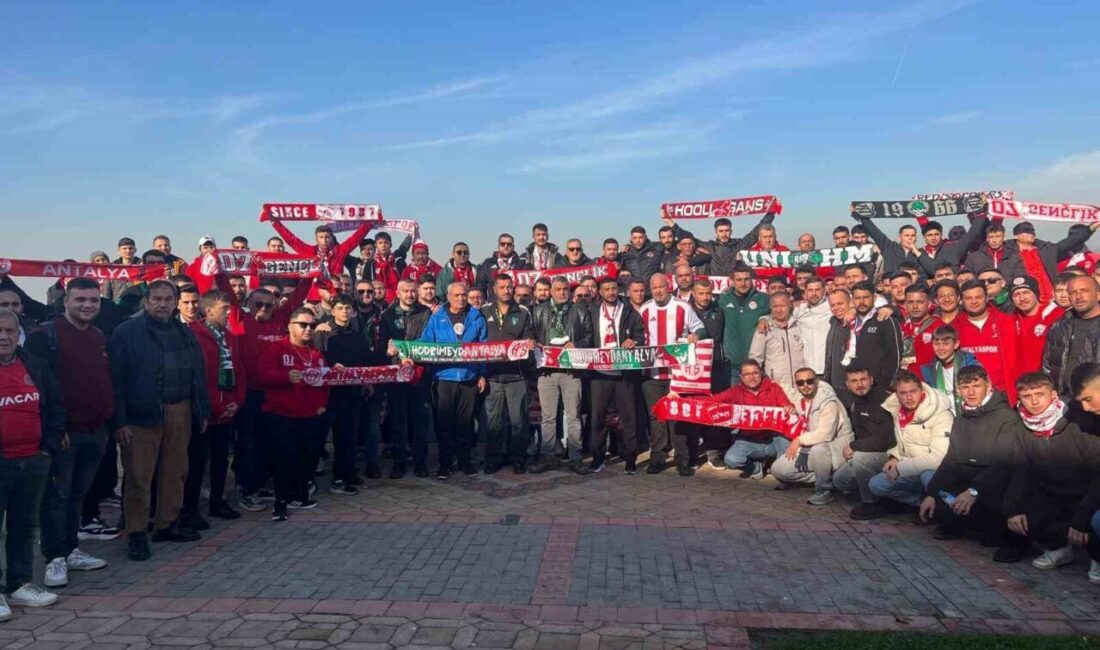 Kocaelispor’un Antalyaspor’u ağırlayacağı maç öncesinde İzmit’e gelen konuk takım taraftarı