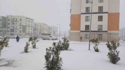 Gaziantep’in Araban ilçesinde kuraklık korkusu yaşayan çiftçiler, 2 gündür aralıklarla