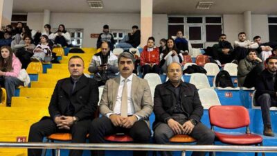 Erzurum’da okul sporları kapsamında düzenlenen voleybol müsabakalarında Aşkale Mesleki ve