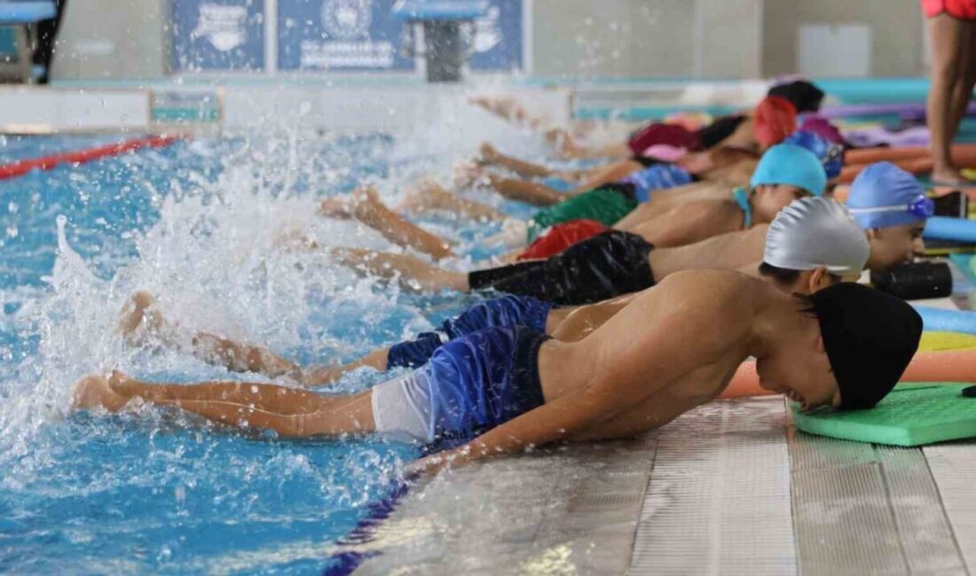 Gençlik ve Spor Bakanlığı tarafından yürütülen ‘Yüzme bilmeyen kalmasın’ projesi
