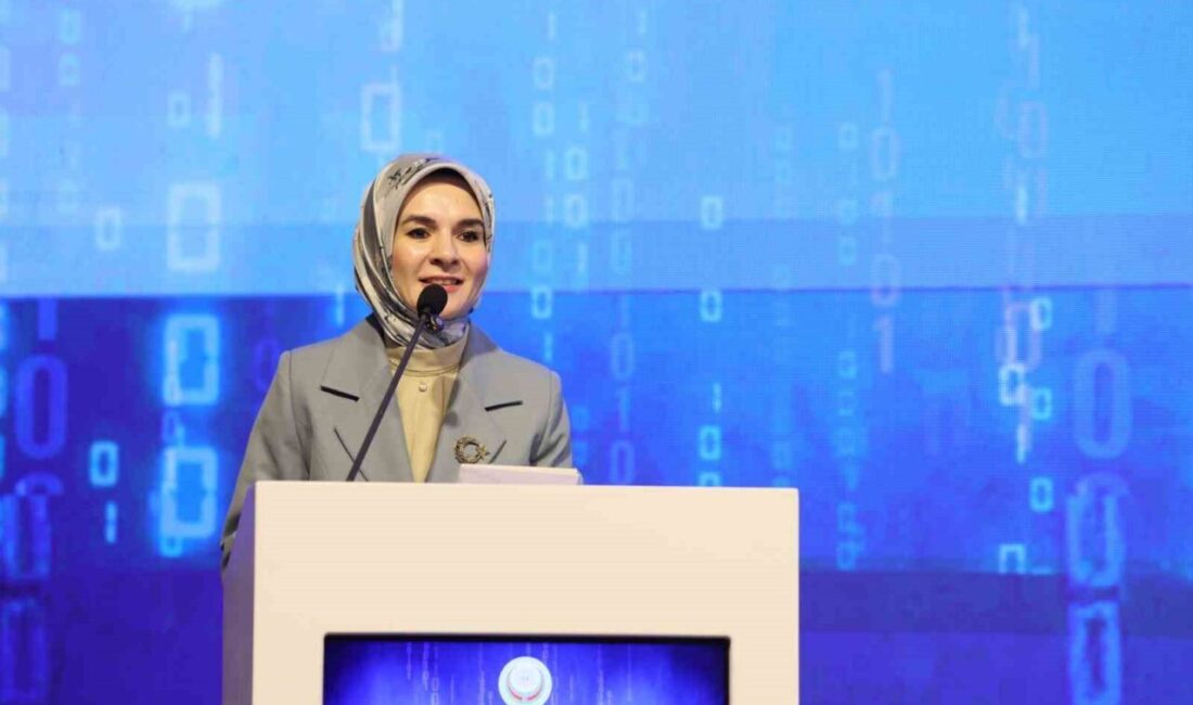 Aile ve Sosyal Hizmetler Bakanı Mahinur Özdemir Göktaş, Bakü’de düzenlenen