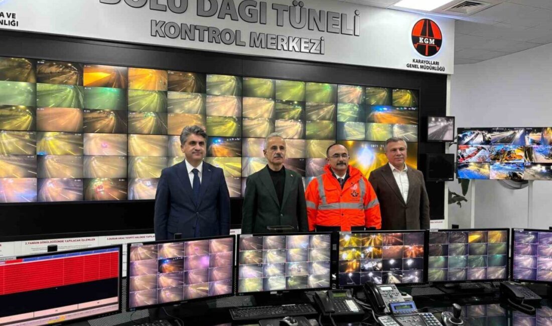 Ulaştırma ve Altyapı Bakanı Abdulkadir Uraloğlu, yeni yıl öncesi Bolu