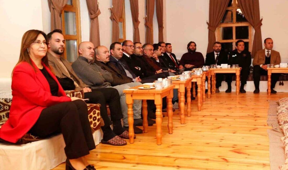 Bayburt Üniversitesi Danışma Kurulu Toplantısı gerçekleştirilerek, üniversitenin yıl sonu faaliyetleri