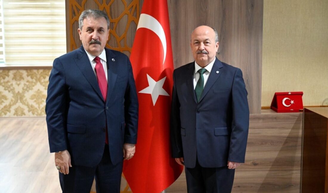 Büyük Birlik Partisi (BBP) Genel Başkanı Mustafa Destici, Rektör Prof.