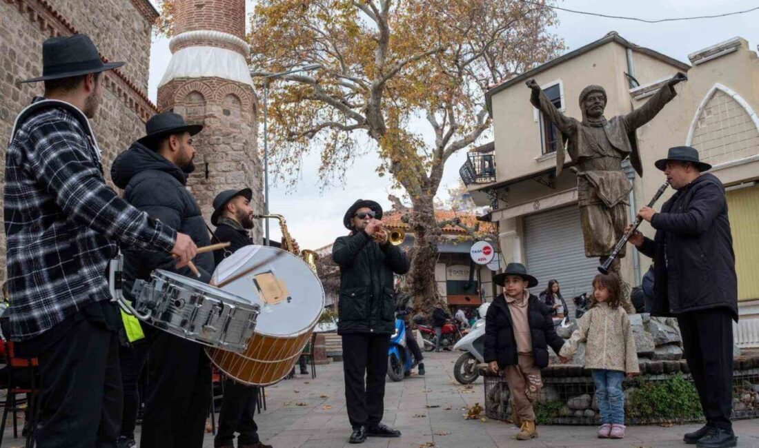 İzmir’in Bergama ilçesinde Tarihi Osmanlı Arastası’nda 2023 yılında kurulan Arasta