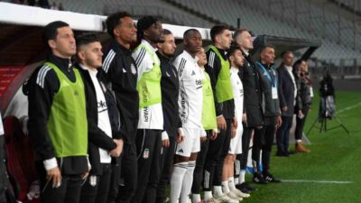 Beşiktaş, Süper Lig’in ilk yarısında oynadığı 17 maçta yedek kulübesinden