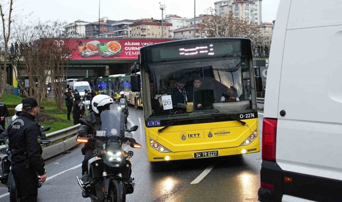 Fenerbahçe derbisini tribünden takip edecek Beşiktaş taraftarları, Fenerbahçe Şükrü Saracoğlu