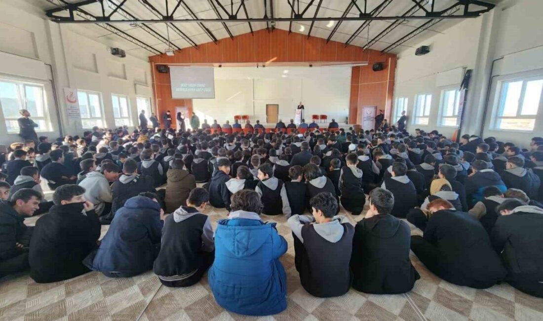 İlim Yayma Vakfı Mütevelli Heyeti Başkanı Necmettin Bilal Erdoğan, Kütahya’da