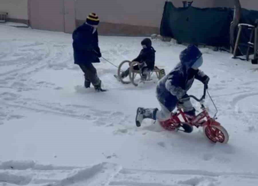 Eskişehir’in Mihalıççık ilçesinde taşımalı eğitime 1 günlüğüne ara verilmesinin ardından