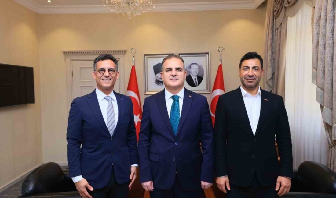 Muğla Valisi İdris Akbıyık’ı ziyaret eden TÜRSAB Başkanı Enver Kantarmış