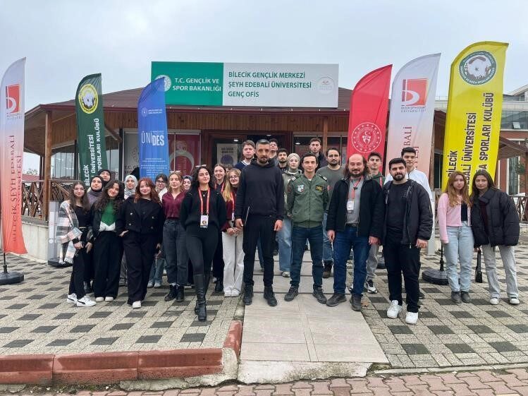 Bilecik Şeyh Edebali Üniversitesi (BŞEÜ) Genç Ofis bünyesinde, “Model Uçak