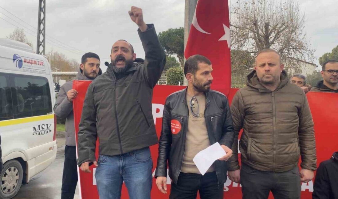 Bursa’da metal işçileri toplu sözleşme görüşmelerinde istediklerini alamayınca eylem süreci