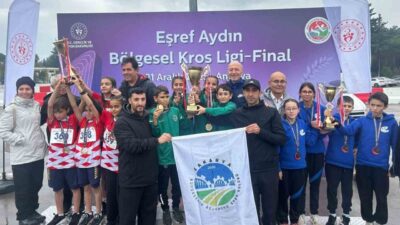 Sakarya Büyükşehir Belediyesi Atletizm sporcuları, Antalya’da gerçekleştirilen Eşref Aydın Bölgesel