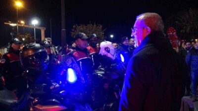 Çanakkale Valisi Ömer Toraman, yılbaşında görev başında olan polis, jandarma