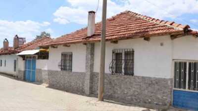 Denizli’nin Tavas ilçesinde cezaevinden izinli çıkıp üç çocuk annesi eşini