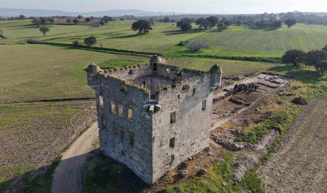 Çanakkale Valisi Doç. Dr. Ömer Toraman, Cezayirli Hasan Paşa Köşkü’nün