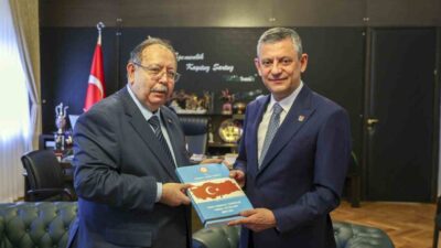 Cumhuriyet Halk Partisi (CHP) Genel Başkanı Özgür Özel, Yüksek Seçim