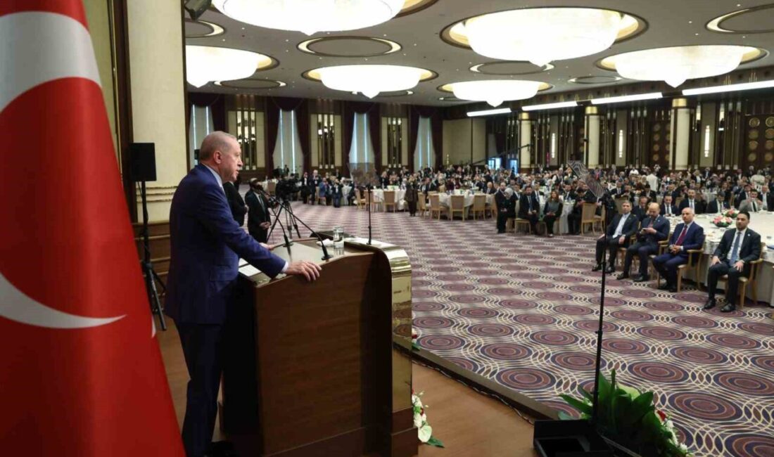 Cumhurbaşkanı Recep Tayyip Erdoğan, “Tertemiz niyetleriyle Türkiye Yüzyılı yürüyüşümüze eşlik