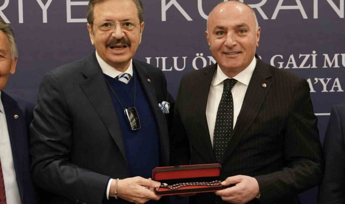 “Cumhuriyeti Kuran Şehirler Buluşması” kapsamında düzenlenen akşam yemeği, Ankara’da yoğun