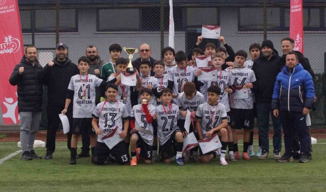 DÜZCE(İHA) – Düzce’de gerçekleştirilen Okul Sporları Yıldız Erkekler futbol müsabakasında