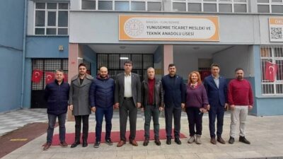 Eğitim Bir-Sen Manisa 1 No’lu Şube Başkanı Ahmet Yasav ve