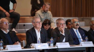 Elde ettiği gelirle dar gelirli ailelerin çocuklarına teknoloji eğitimi veren