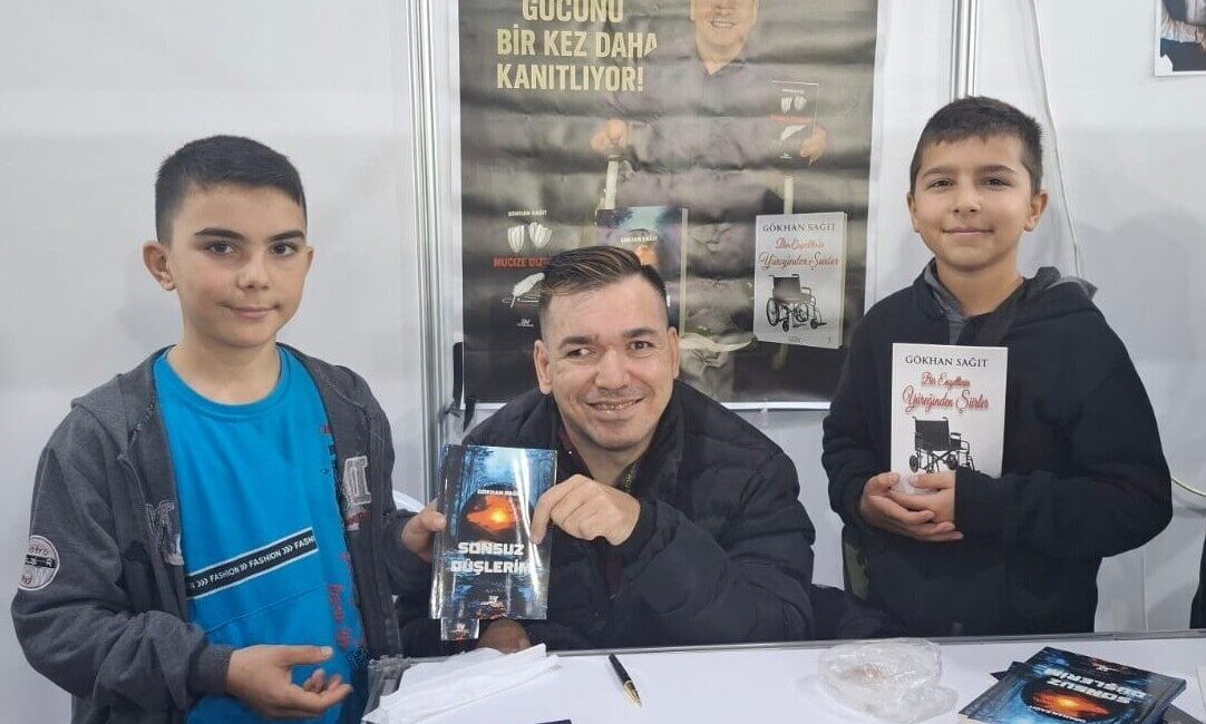 Denizli’nin Kale ilçesinde doğuştan yürüme engelli olan ve “Engelsiz Yazar”