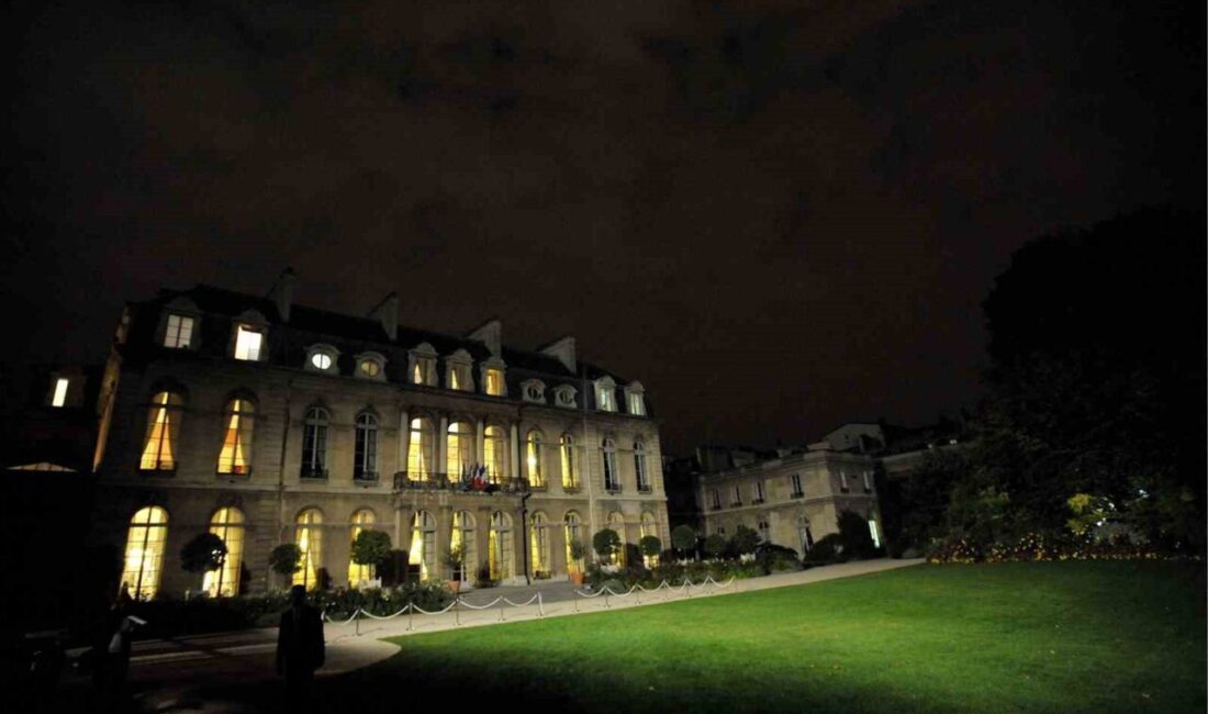 Fransa Cumhurbaşkanlığı’nın resmi konutu Elysee Sarayı’nda, devlet davetlerinde kullanılan porselen