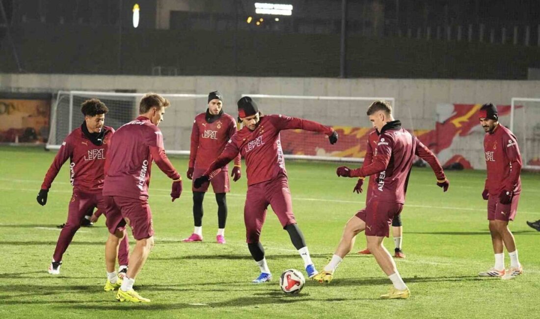 Galatasaray, Turkcell Super Kupa yarı finalinde Trabzonspor ile yapacağı maçın