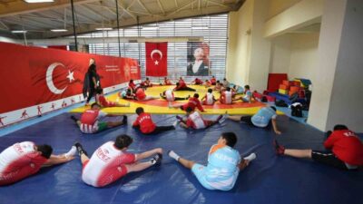 Sporcu Fabrikası Kepez Belediyespor, altyapı çalışmalarında kararlılıkla yoluna devam ederken,