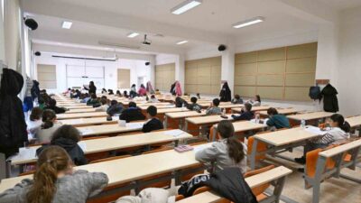 Anadolu Üniversitesi Üstün Yetenekliler Eğitim, Araştırma ve Uygulama Merkezi (ÜYEP)