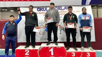 Manisa’da düzenlenen Okul Sporları Güreş Gençler (A) Grup Müsabakaları’nda 22