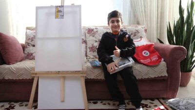 Kepez Belediyesi’nin Engelsiz Sanat Projesi, 13 yaşındaki yetenekli genç ressam