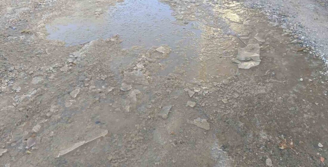 Adıyaman’ın Gölbaşı ilçesinde etkili olan soğuk hava dalgası, gece saatlerinde