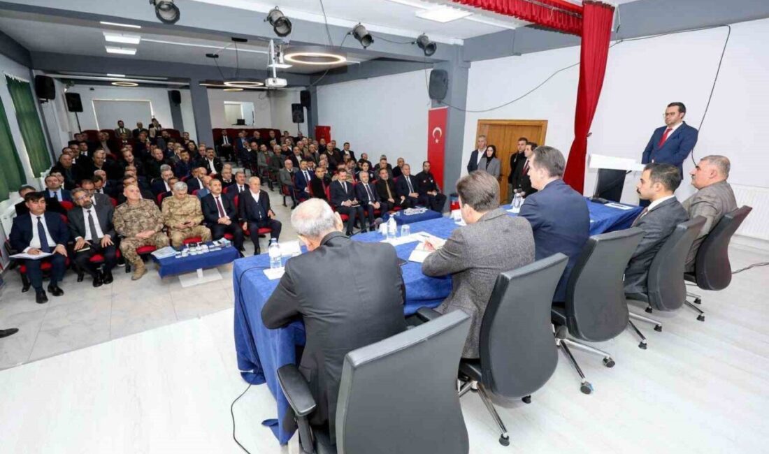 Bitlis Valisi Ahmet Karakaya başkanlığında “Güroymak İlçe Koordinasyon, İstişare ve