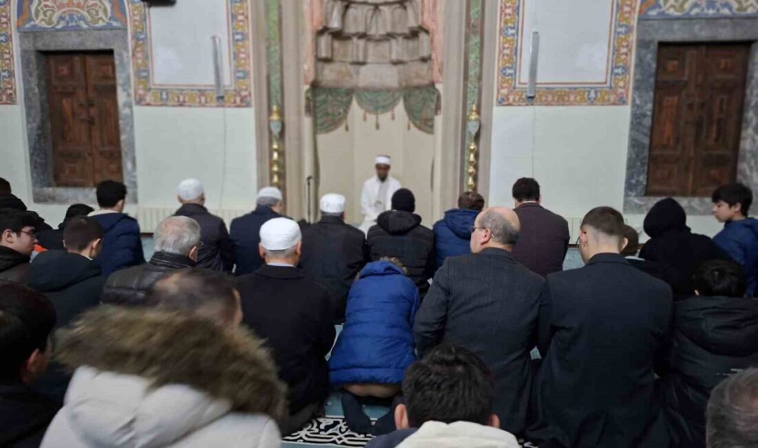 İstiklal Marşı’nın yazarı ve milli şairimiz Mehmet Âkif Ersoy’un aziz