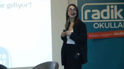 İzmir Radikal Okulları, lise düzeyinde önemli organizasyonlarından birine ev sahipliği