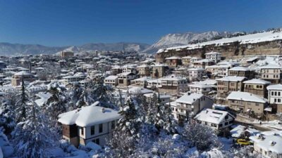 UNESCO Dünya Mirası Listesi’nde yer alan Karabük’ün Safranbolu ilçesinde, kar