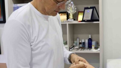 Ortopedi ve Travmatoloji Uzmanı Prof. Dr. Mustafa Nazım Karalezli, sinir