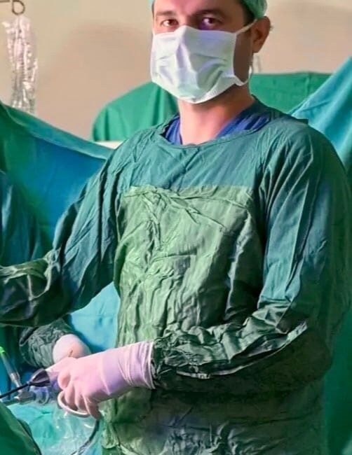 Konya’nın Akşehir ilçesinde bir hastanın rahminden kaynaklanan ve karın boşluğunu