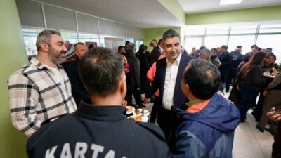 Kartal Belediyesi, yeni yıl öncesinde tüm çalışanlarını bir araya getiren