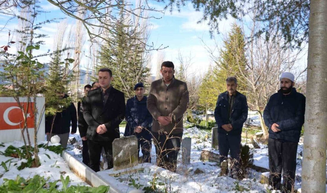 Kütahya’nın Emet Kaymakamı Mehmet Alperen Başkapan, köy ziyaretleri kapsamında ilçeye