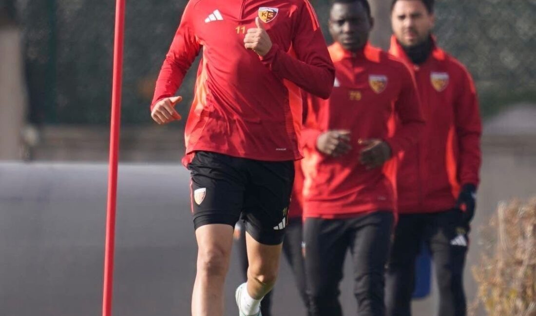 Kayserispor’da teknik heyet ve futbolcular devre arası iznine ayrıldı. Sarı